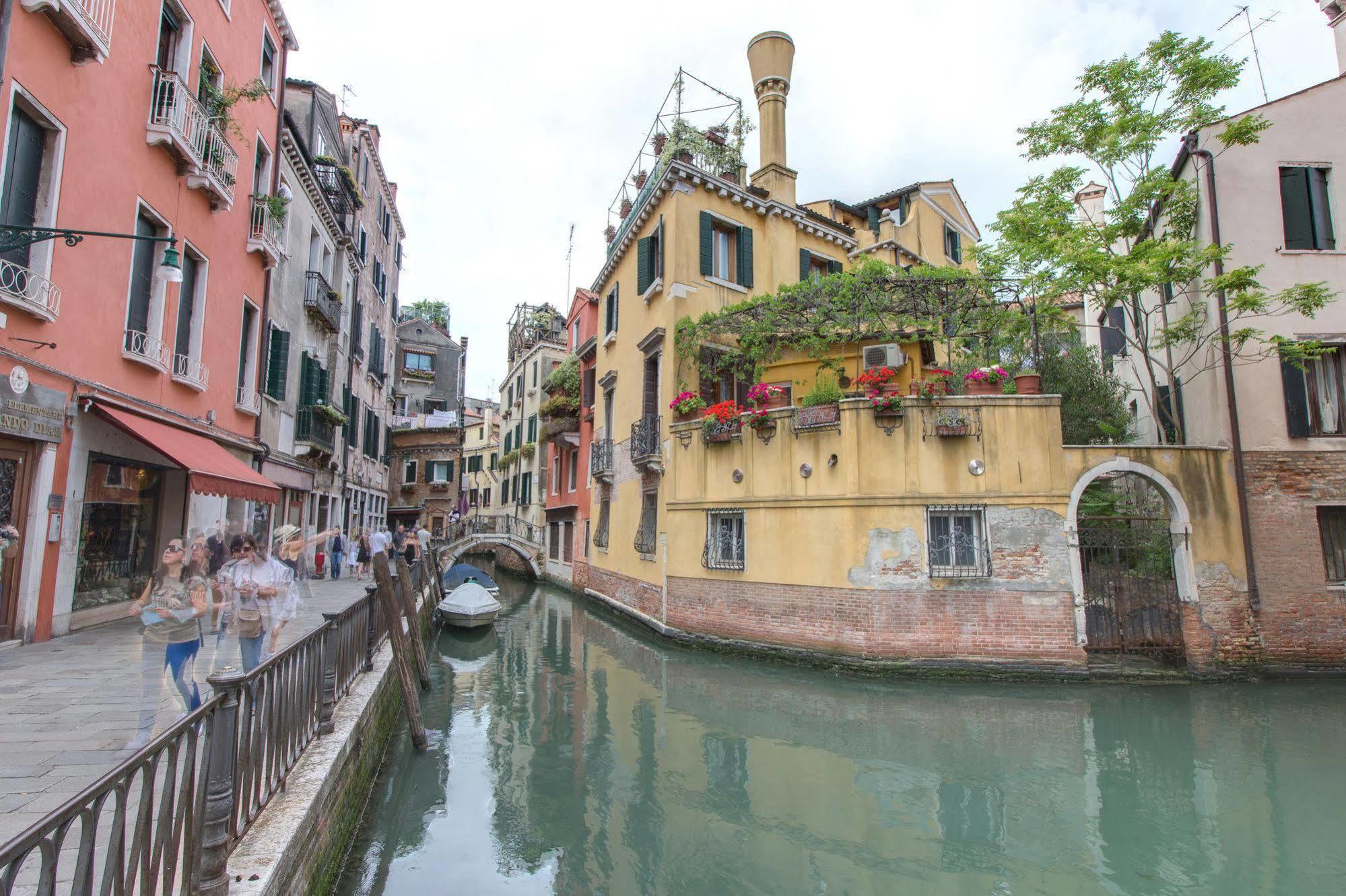De L'osmarin Suites 3* Venetië
