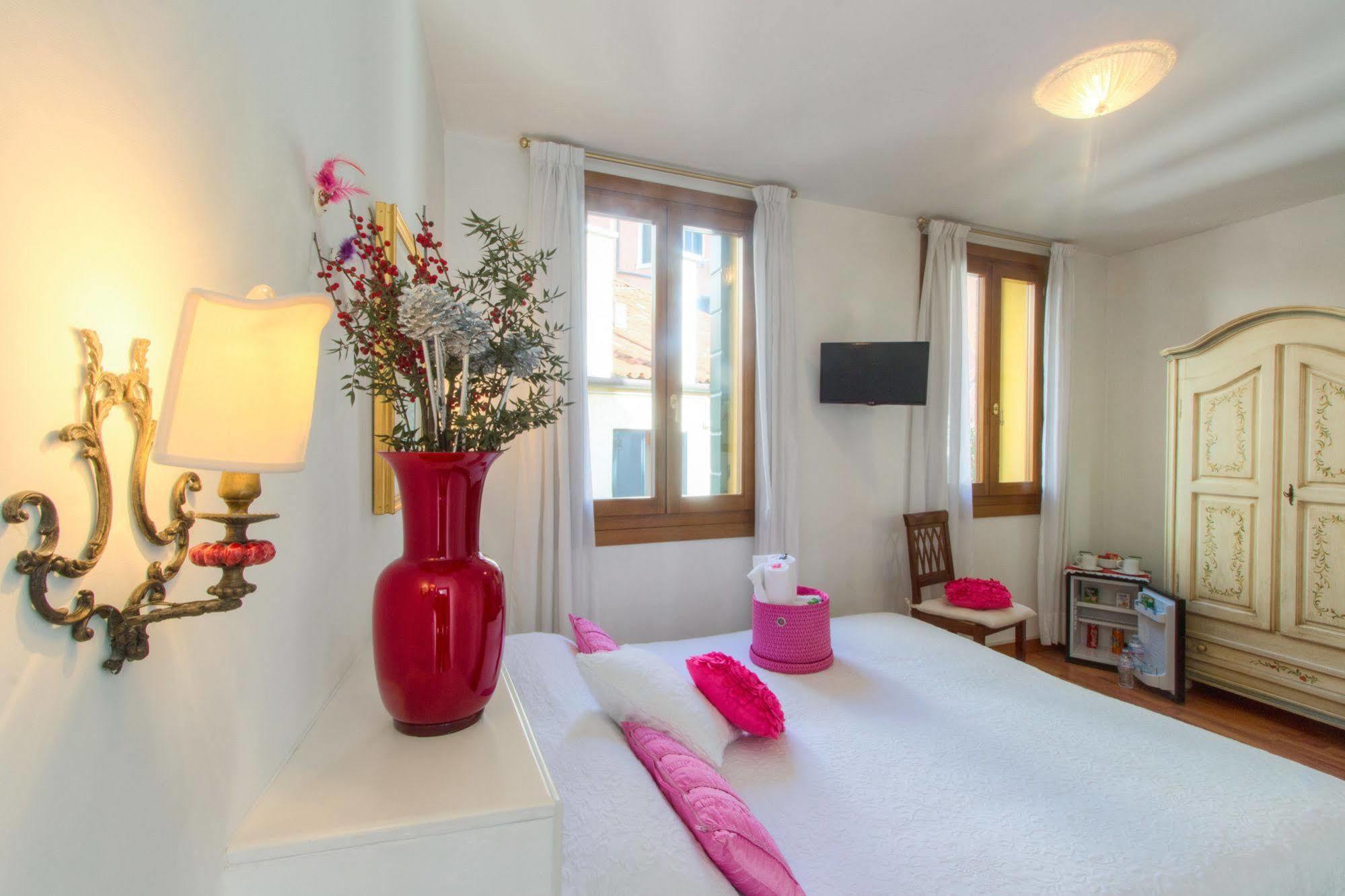 De L'osmarin Suites Maison d'hôtes Venise